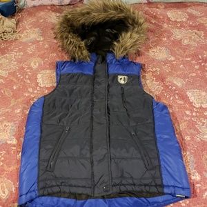 American Eagle Outfitters puffer fur vest size L hood zip